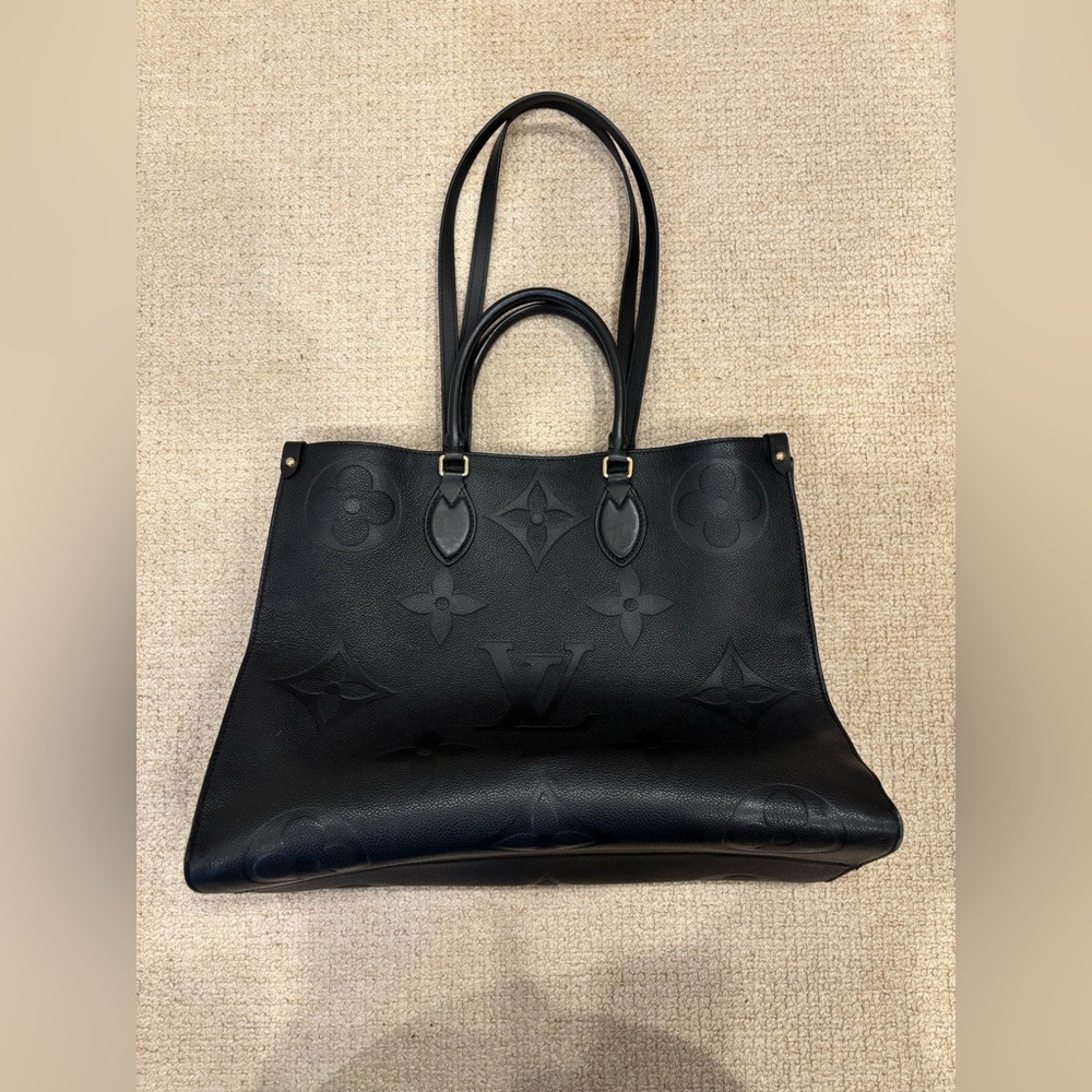 Louis Vuitton OnTheGo GM